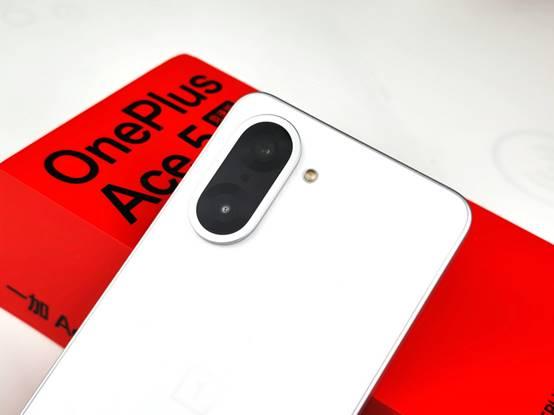 实力派硬核电竞手机! 一加 Ace 5竞速版全面评测