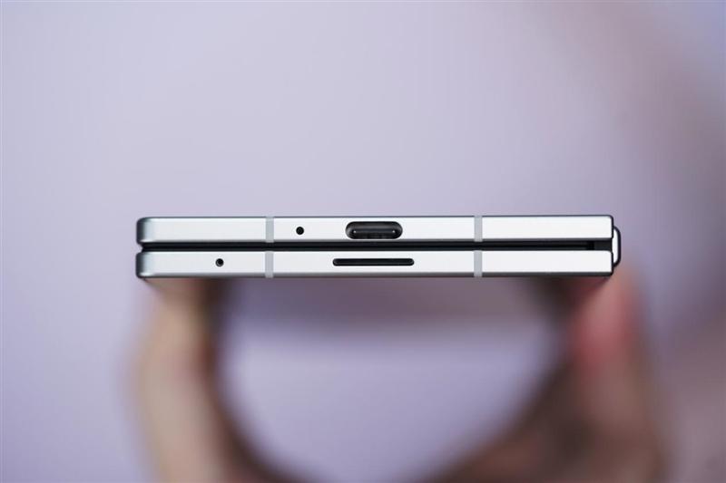机皇颠覆性升级! 三星Galaxy Z Fold7手机全面评测