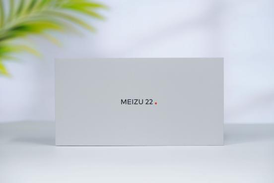 首款航母联名手机! 魅族22首发评测