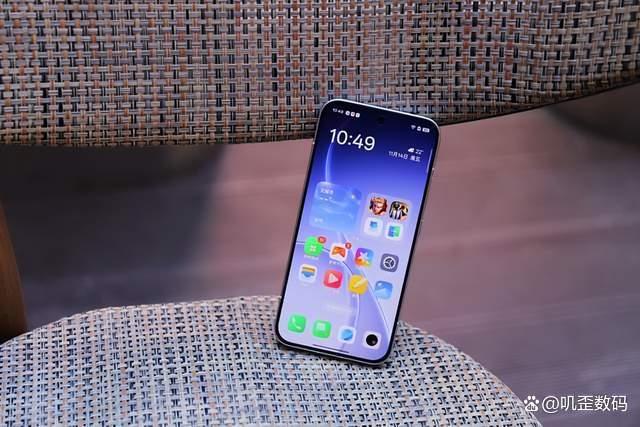 6.3英寸+6000mAh续航怪兽! OPPO Reno15手机全面测评