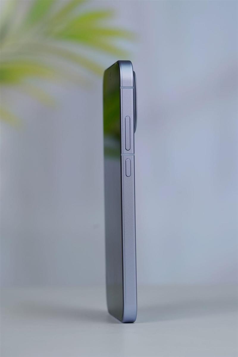 第五代骁龙8+Q2独显! iQOO Z11 Turbo手机首发评测