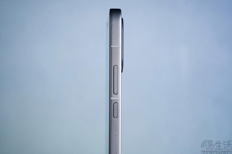 性能小钢炮+续航巨无霸! 小米REDMI Turbo5 MAX手机首发测评