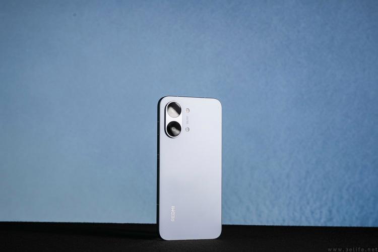 性能小钢炮+续航巨无霸! 小米REDMI Turbo5 MAX手机首发测评