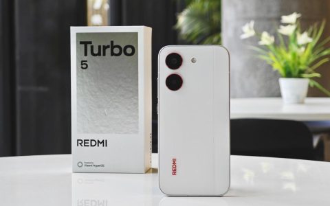 2000元档的全能六边形战士! 小米REDMI Turbo 5手机全面测评