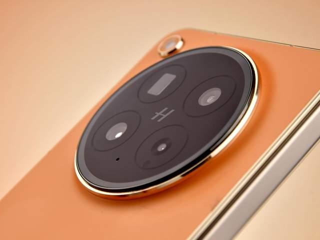 无感折痕+移动生产力双封神! OPPO Find N6首发测评