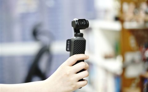 vivo200 人研发团、OPPO 代号扶摇，荣耀直接把云台塞进手机