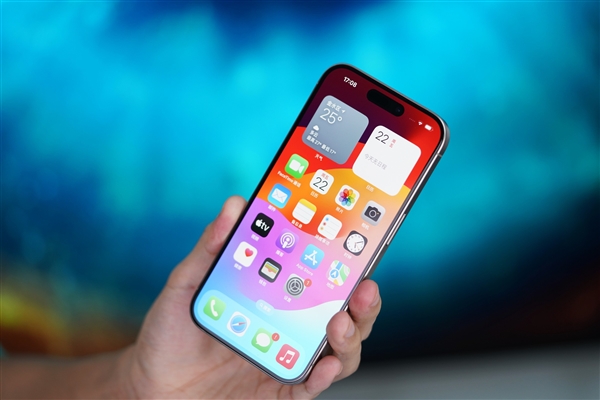 折叠 Ultra 顶配近 1.7 万，iPhone18 Pro 全线涨价，普通人不用硬等