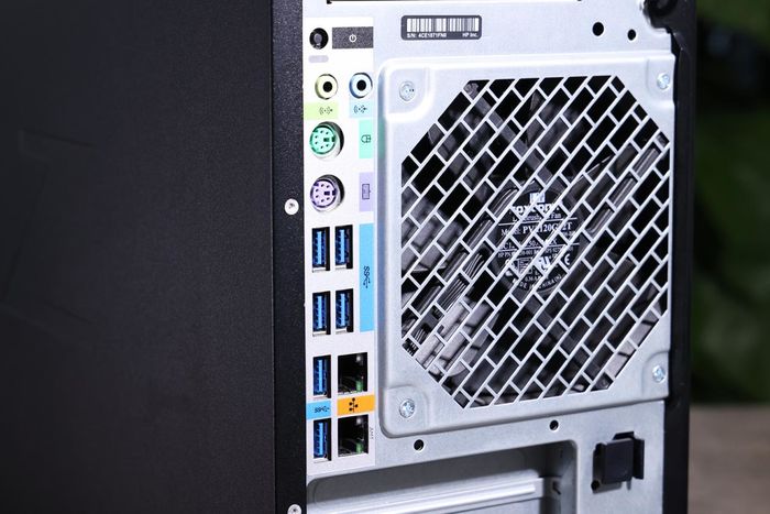 惠普台式工作站Z4 G4：算力强大，稳定高效