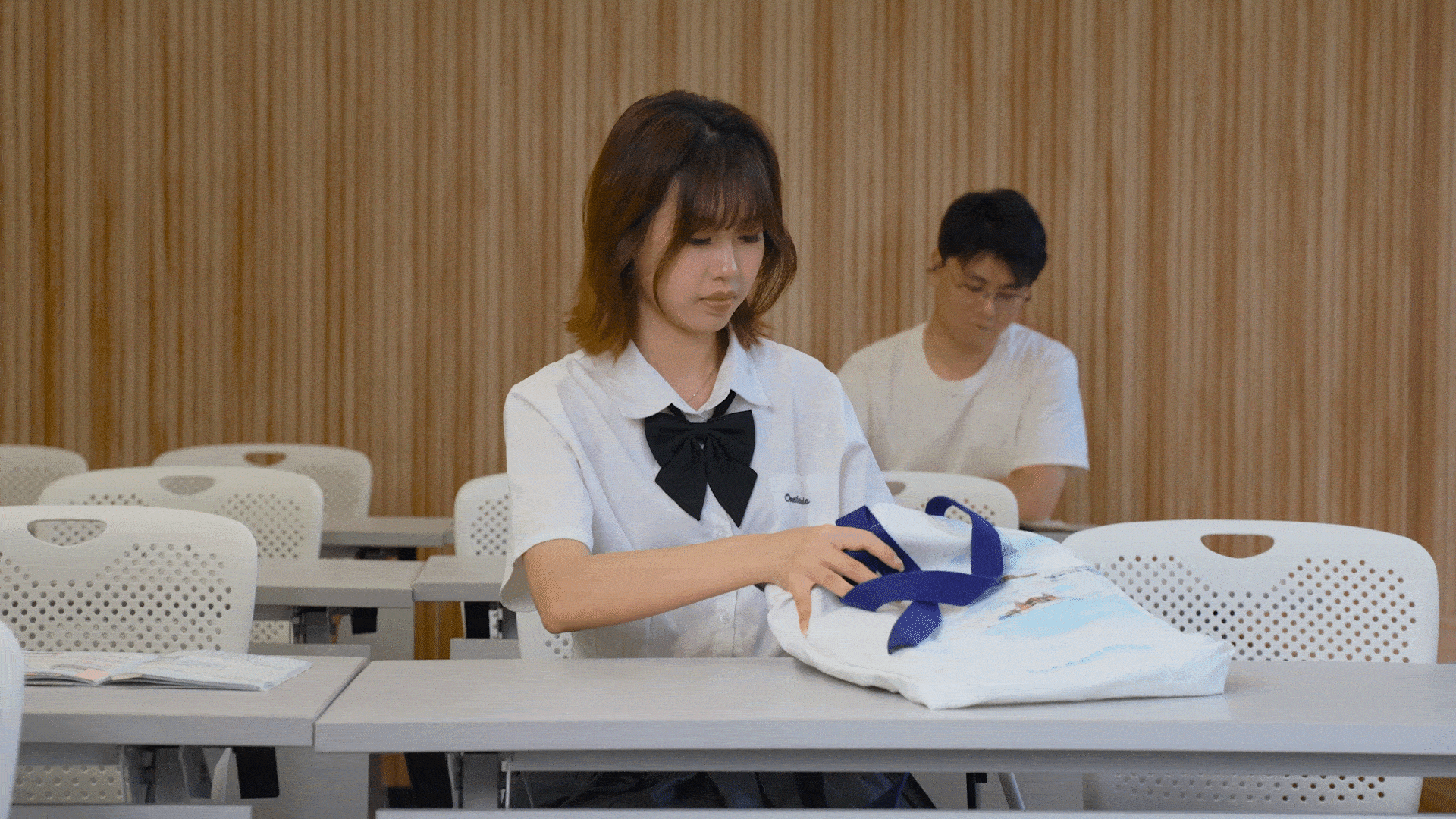 华硕无畏 Pro 15:四年不换机 大学生的轻薄好搭子