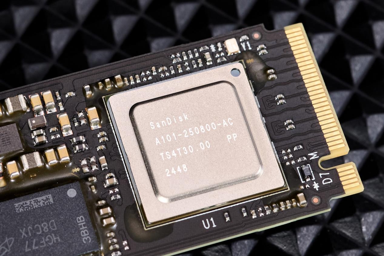 闪迪WD?BLACK SN8100 NVMe PCIe Gen5固态硬盘评测:打开性能狂潮的大门