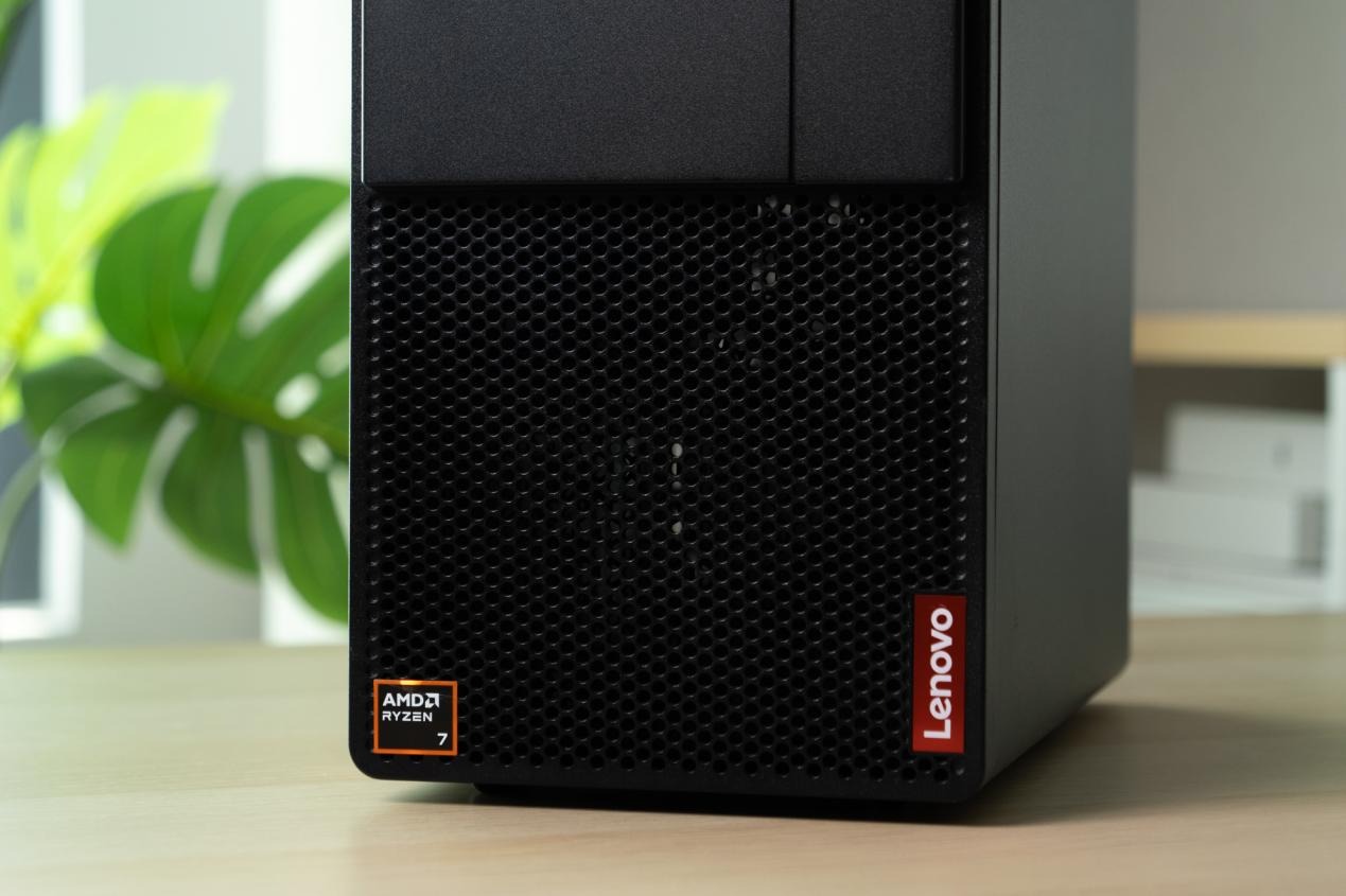 长期主义成本管控,选AMD锐龙8700G还是英特尔酷睿14700合适?