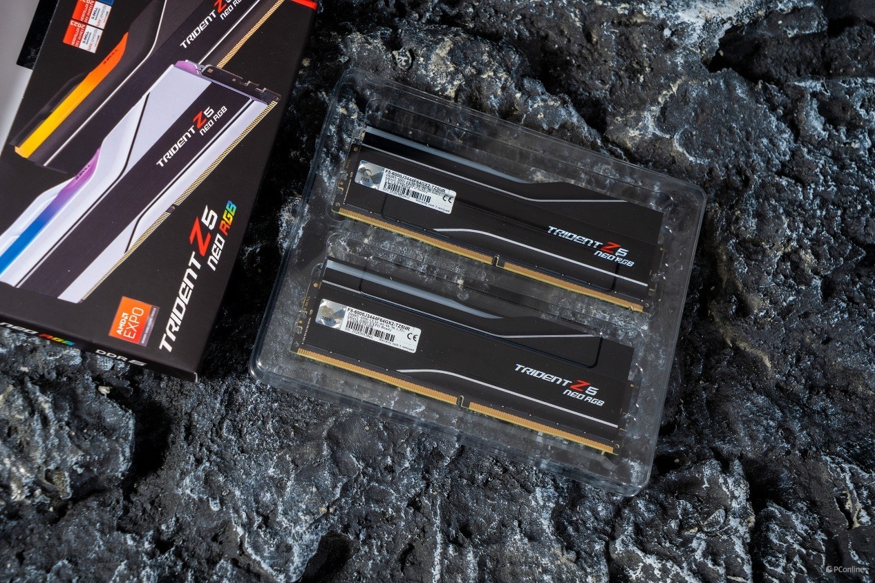 芝奇 Trident Z5 Neo RGB DDR5-6000 C34 64GB×2内存评测:容量、性能、颜值都不能少!