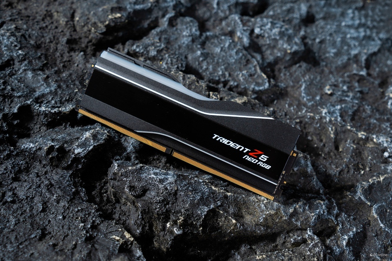 芝奇 Trident Z5 Neo RGB DDR5-6000 C34 64GB×2内存评测:容量、性能、颜值都不能少!