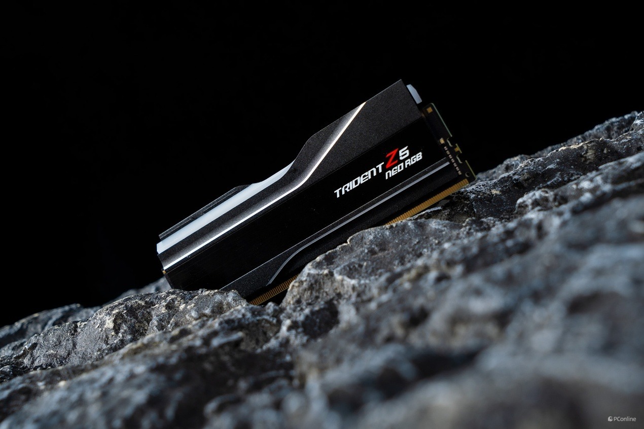 芝奇 Trident Z5 Neo RGB DDR5-6000 C34 64GB×2内存评测:容量、性能、颜值都不能少!
