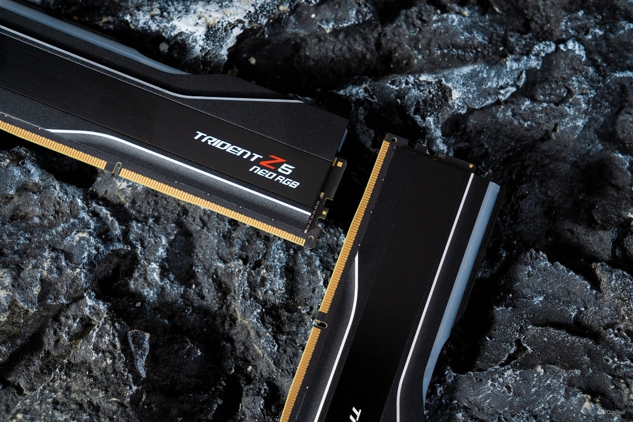 芝奇 Trident Z5 Neo RGB DDR5-6000 C34 64GB×2内存评测:容量、性能、颜值都不能少!