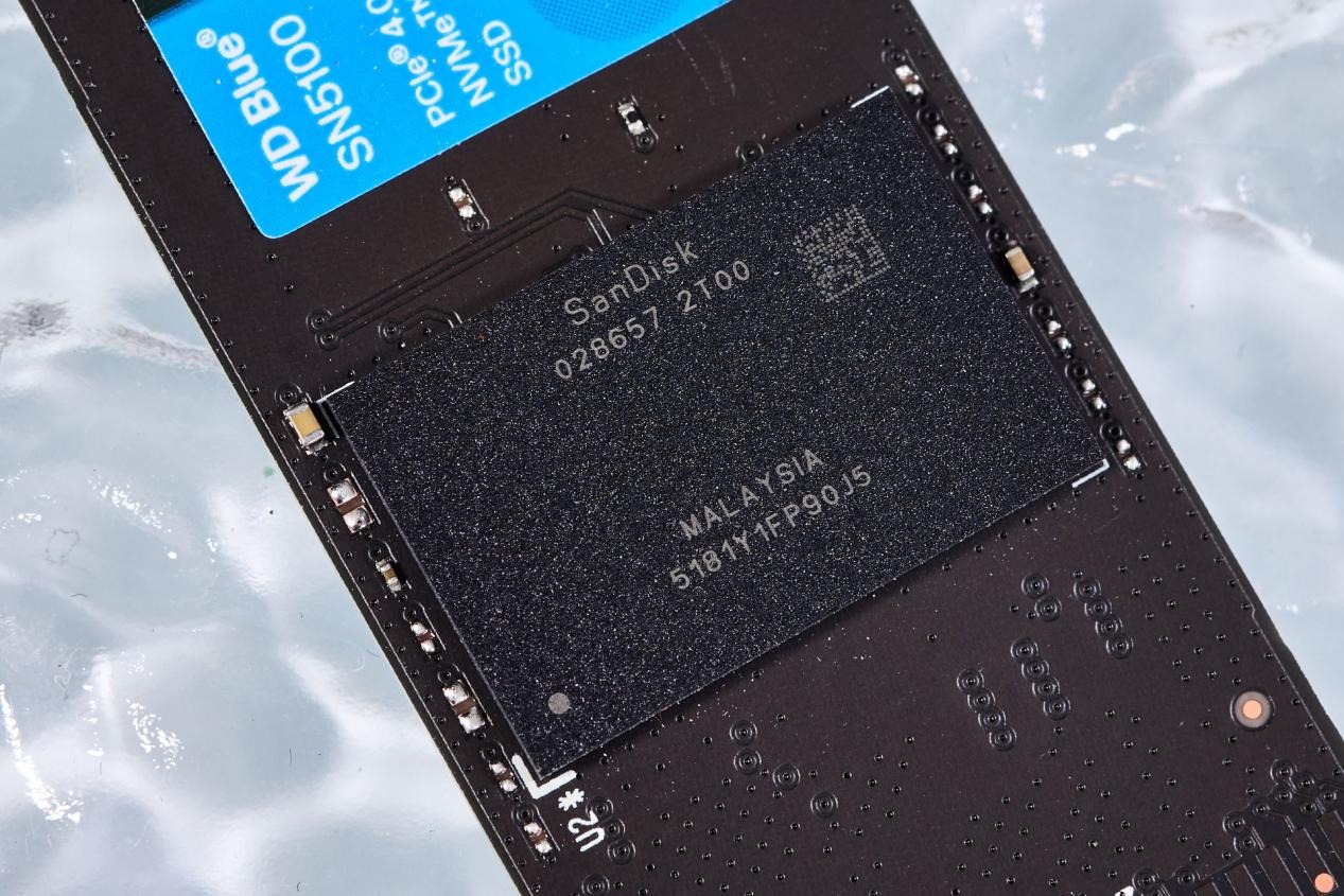 闪迪WD Blue SN5100 2TB NVMe SSD 深度评测:QLC闪存的性能新标杆