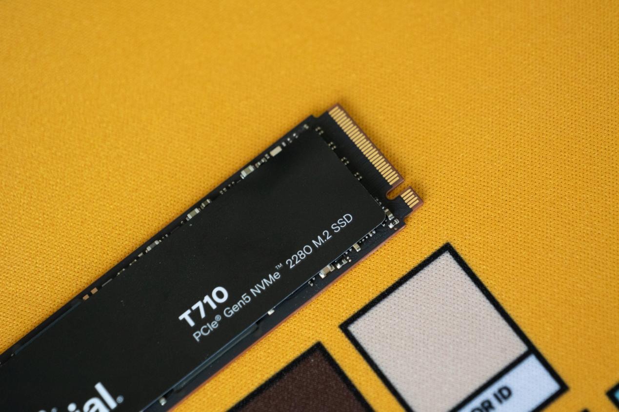 英睿达双剑齐发,固态硬盘PCIe5.0时代真要来了?