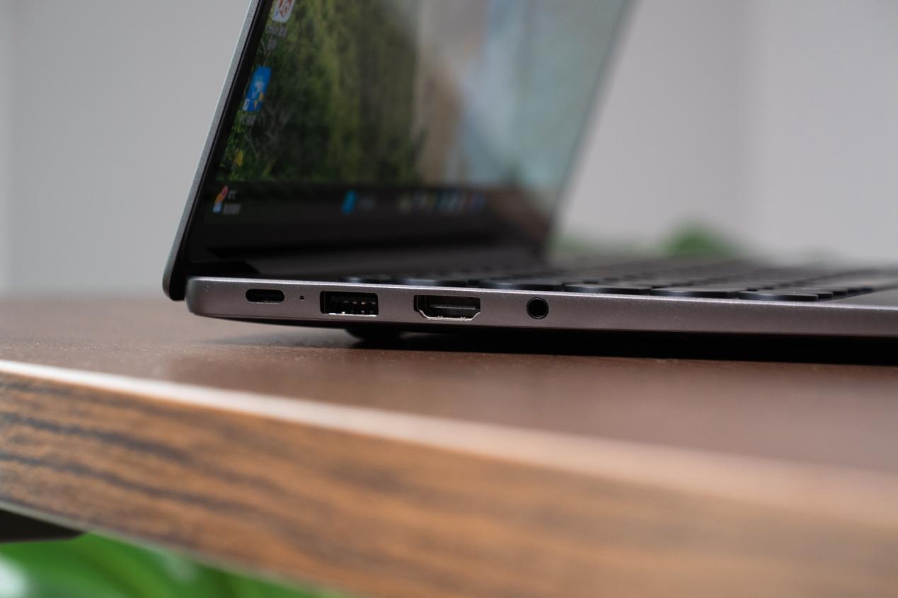 Hi MateBook 14 锐龙版笔记本 真的有亿点点不一样