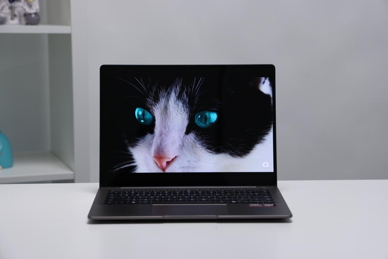 波点艺术键盘!去同质化设计的WIKO Hi MateBook 14评测