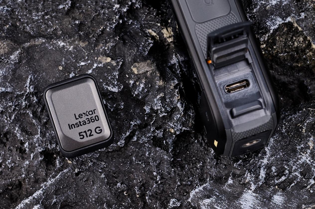 5.4克吞吐512GB!影石闪传伴侣:硬核存储的极致进化