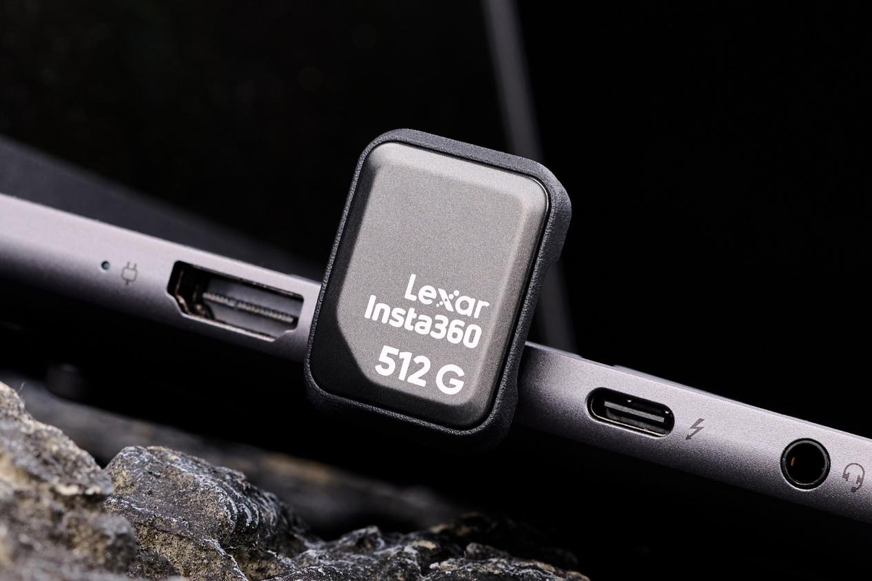 5.4克吞吐512GB!影石闪传伴侣:硬核存储的极致进化