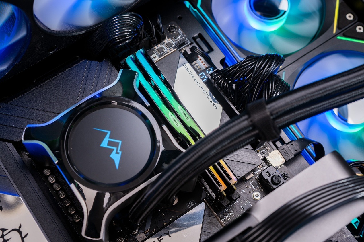 芝奇 Trident Z5 NeoX RGB 焰锋戟 X DDR5-6000 C36 内存评测:不止甜点频率,EXPO ULL加持还能更甜!
