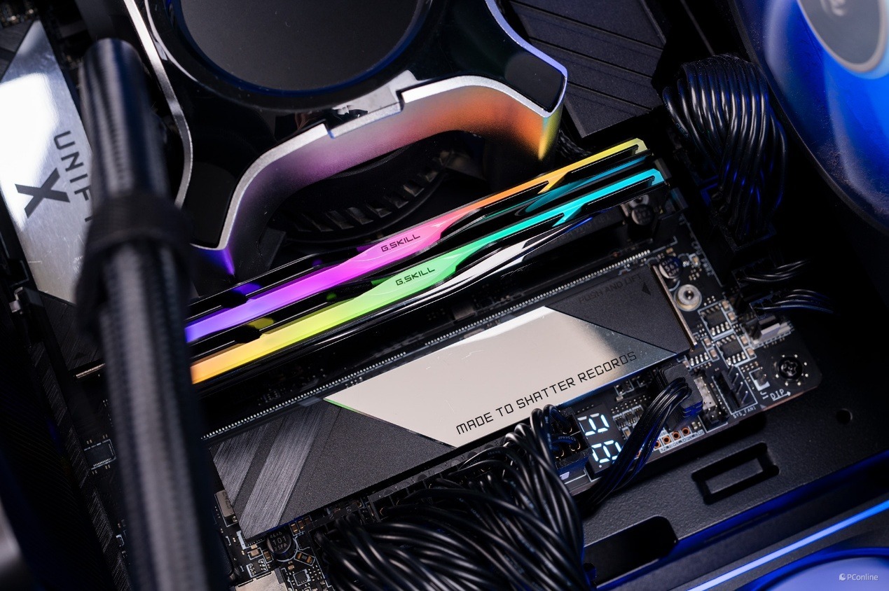 芝奇 Trident Z5 NeoX RGB 焰锋戟 X DDR5-6000 C36 内存评测:不止甜点频率,EXPO ULL加持还能更甜!