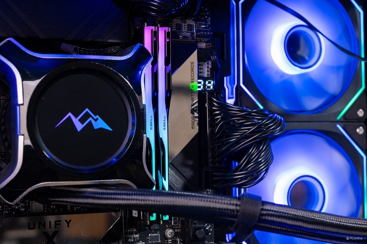 芝奇 Trident Z5 NeoX RGB 焰锋戟 X DDR5-6000 C36 内存评测:不止甜点频率,EXPO ULL加持还能更甜!