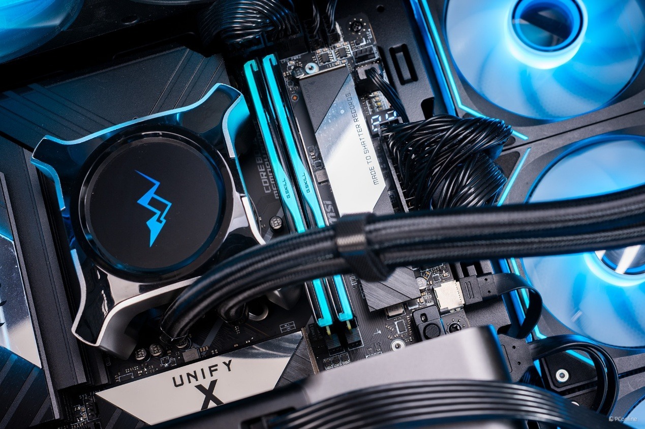 芝奇 Trident Z5 NeoX RGB 焰锋戟 X DDR5-6000 C36 内存评测:不止甜点频率,EXPO ULL加持还能更甜!