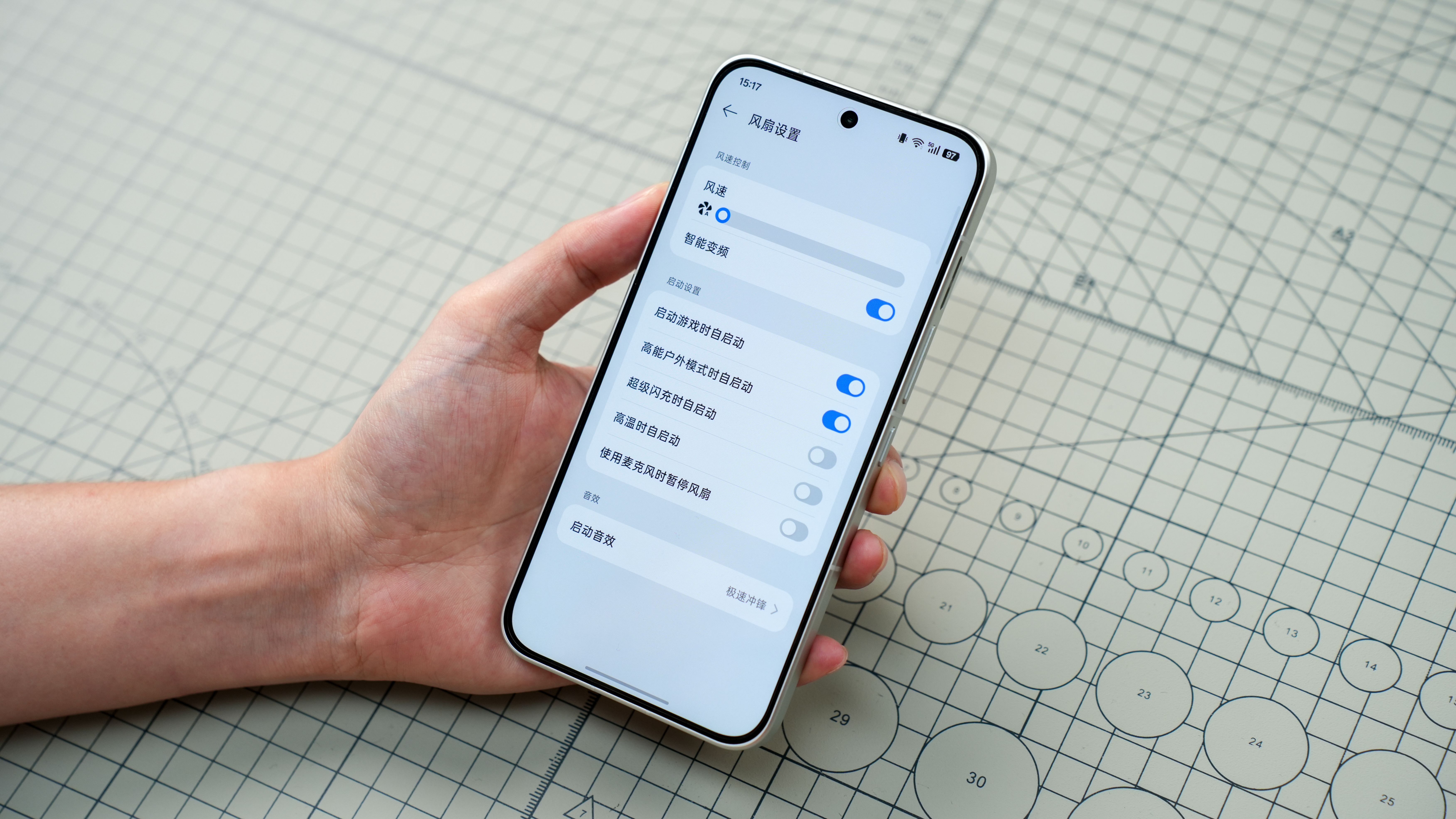 OPPO K15体验:夏天户外用机不烫手,中端耐用旗舰体验更上头!