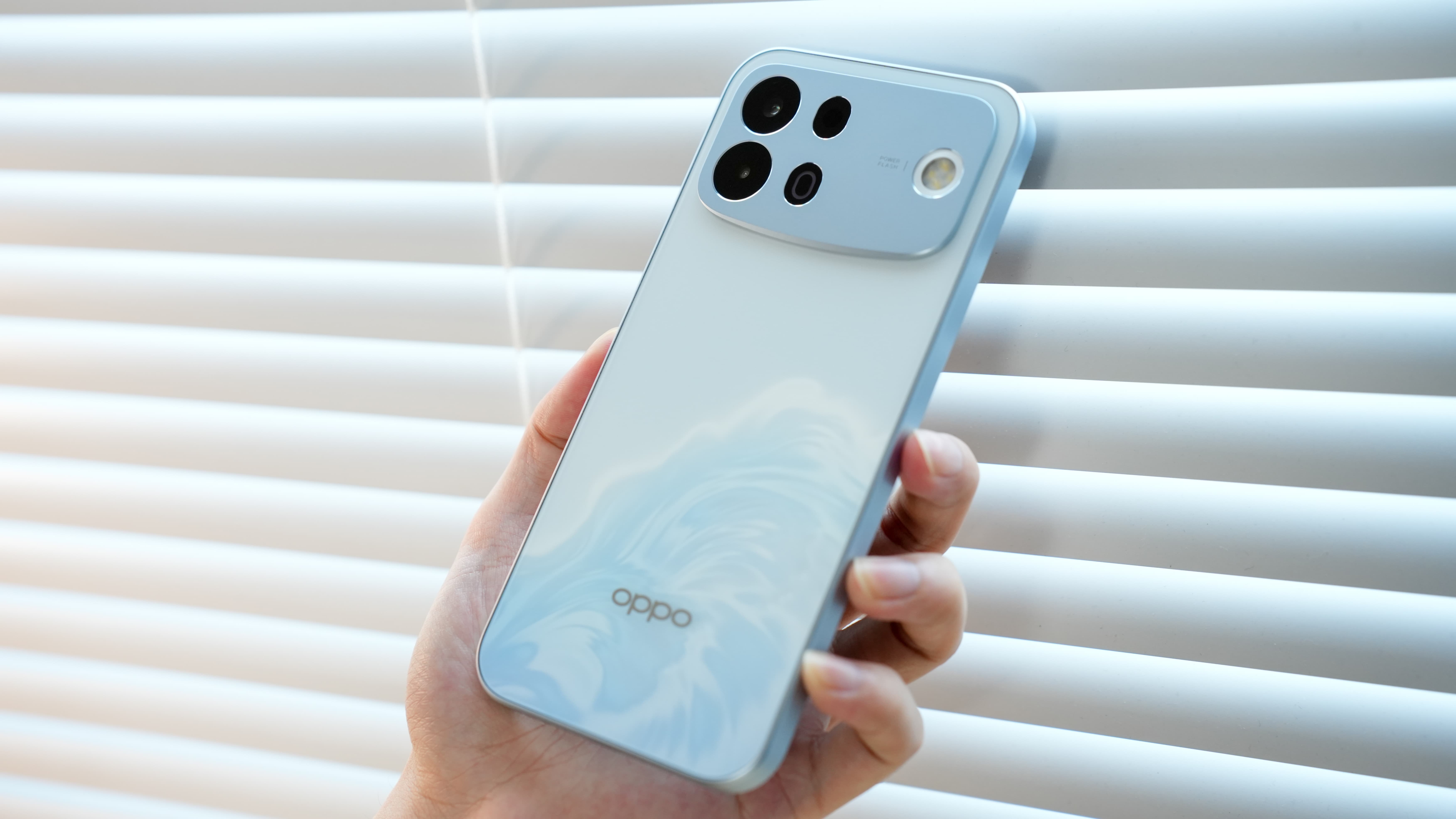 OPPO A7 Pro Max评测:万级大电池配超强抗造,耐用手机的版本答案!