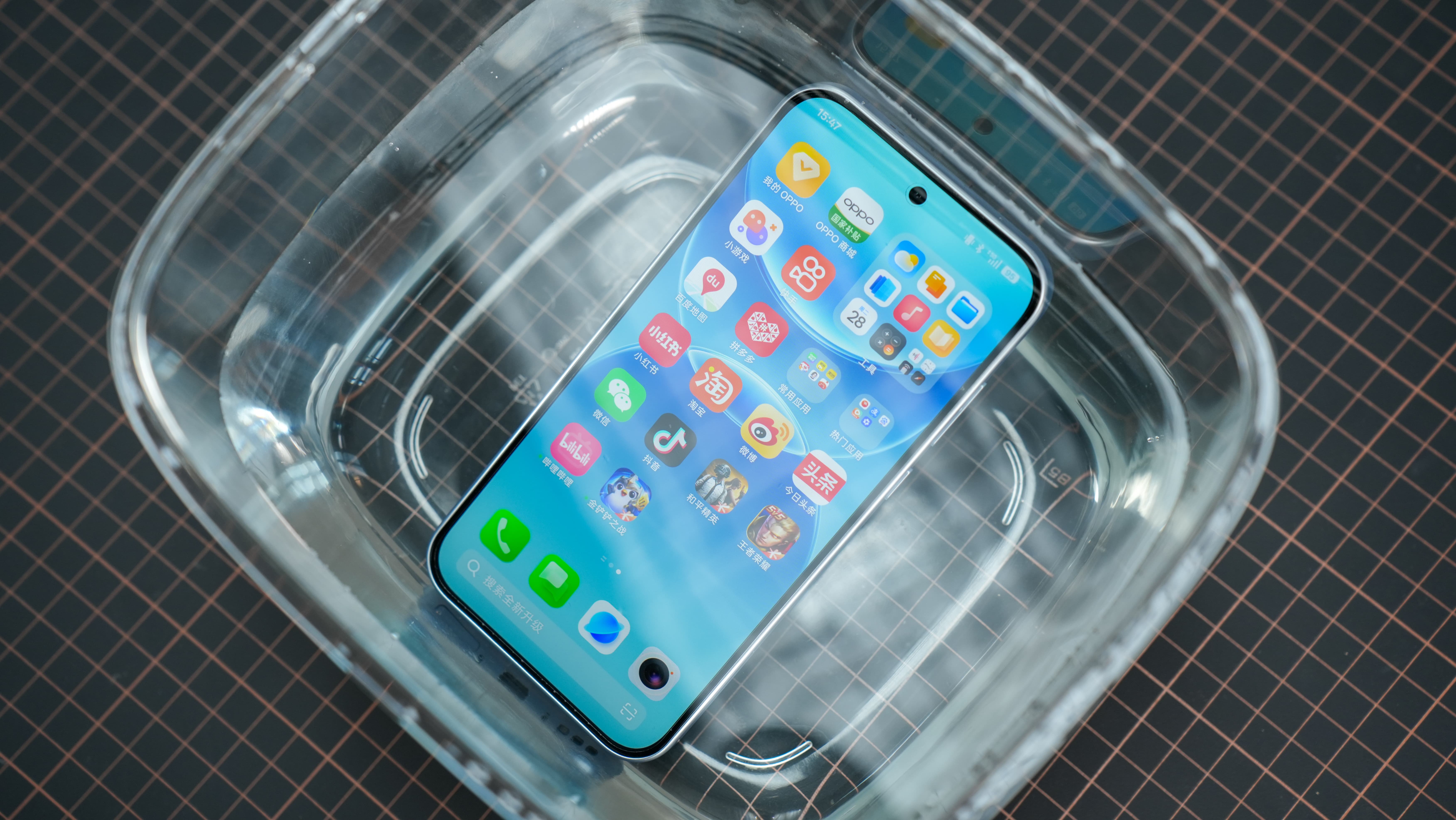 OPPO A7 Pro Max评测:万级大电池配超强抗造,耐用手机的版本答案!