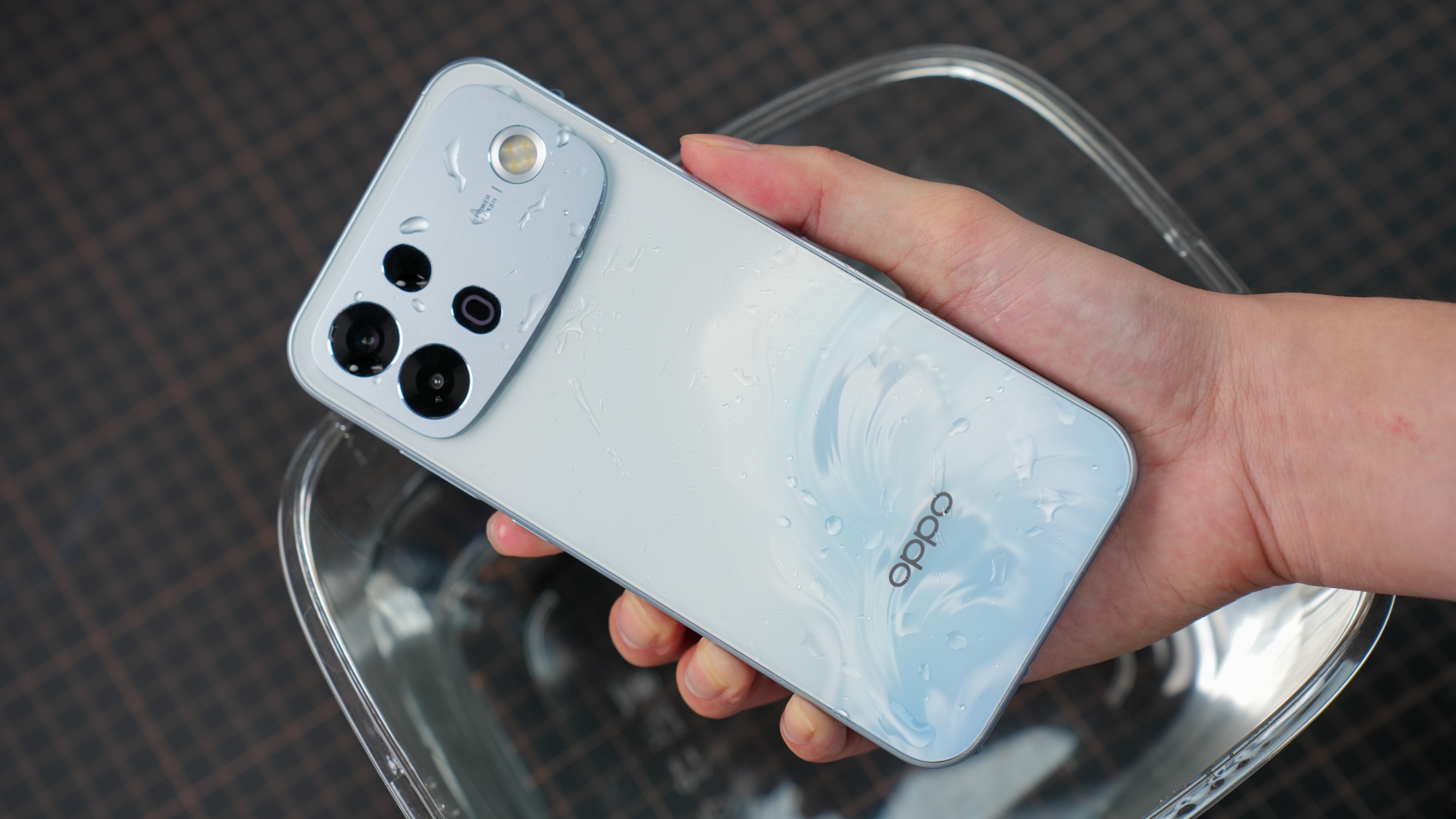 OPPO A7 Pro Max评测:万级大电池配超强抗造,耐用手机的版本答案!