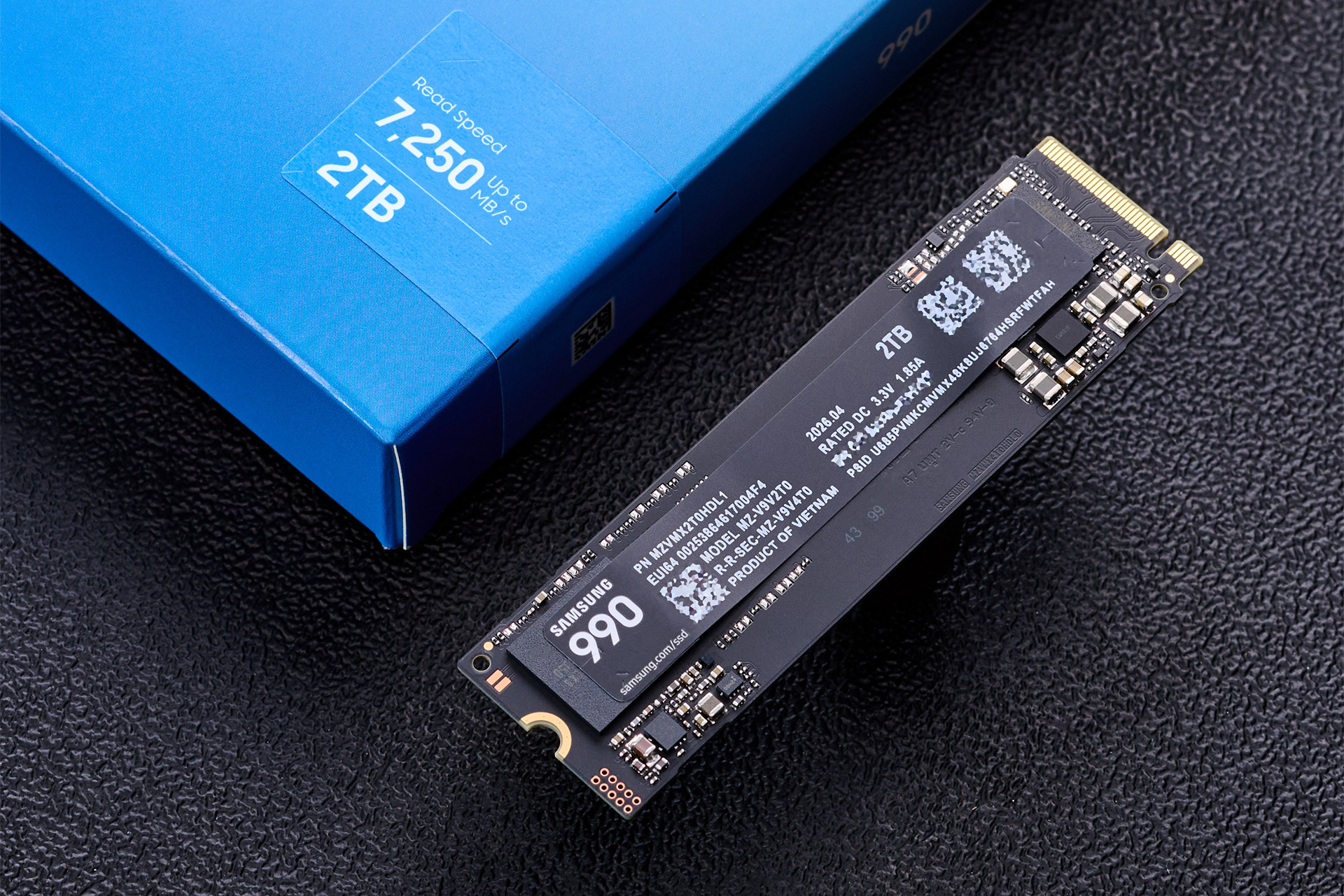 三星990 PCIe 4.0固态硬盘评测:能效狂飙的性能甜点