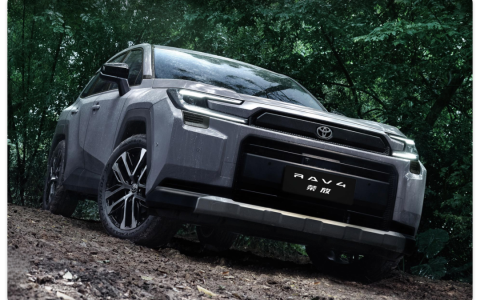 合资紧凑型 SUV 杀疯，丰田官宣：新车降价开售